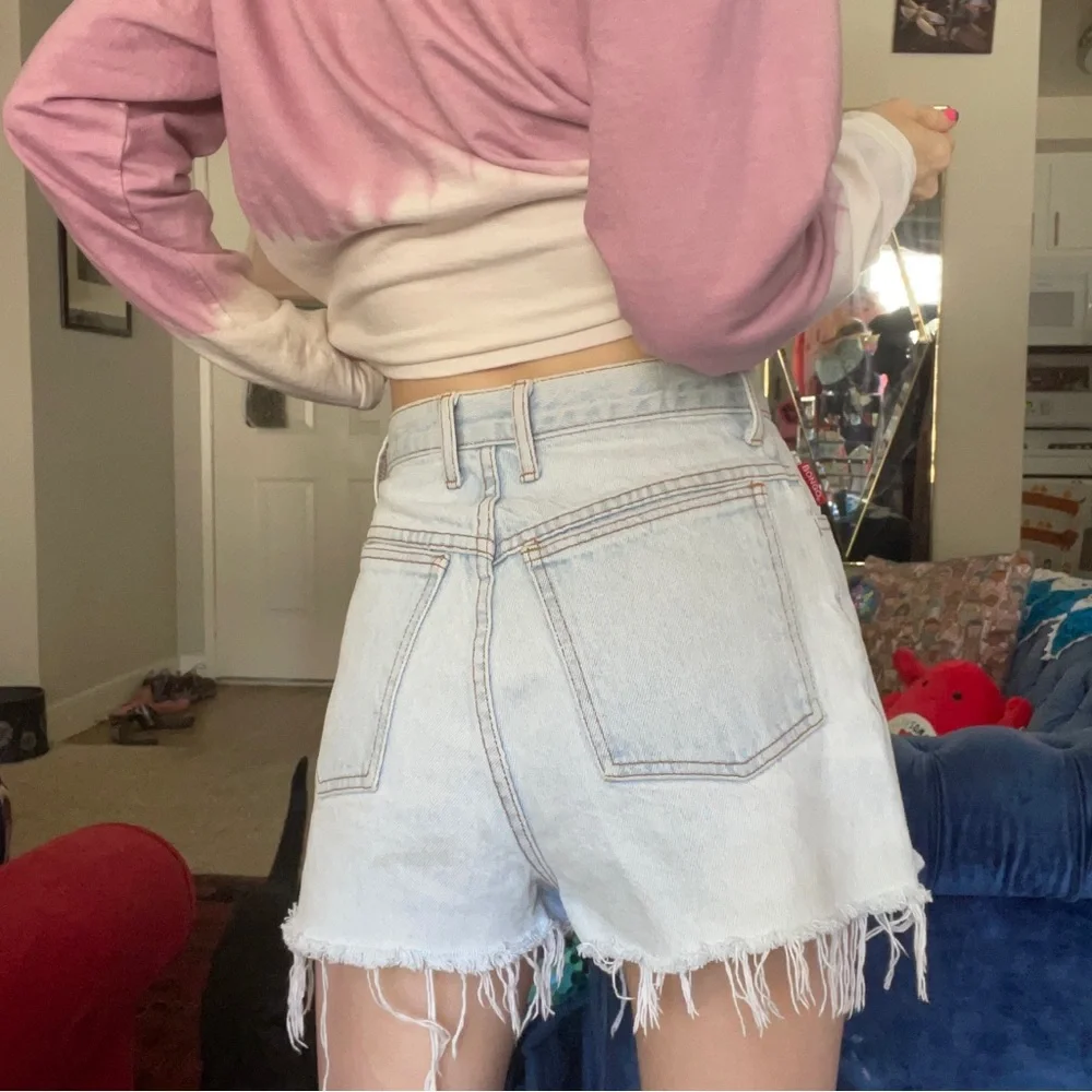 SOLD Vintage BONGO Distressed Light Wash Denim High-Waist Shorts - Picture 8 of 13
